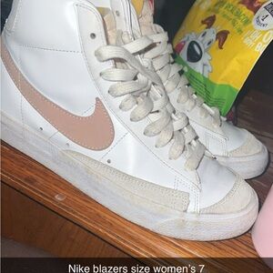 Nike Women's White and Beige Sneakers